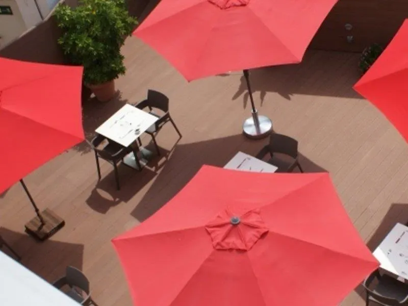 Leonardo Boutique Hotel Barcelona Sagrada Familia 3*,